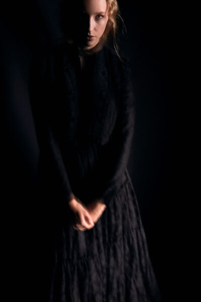 Künstlerisches Editorial Fashion Shooting Studio München