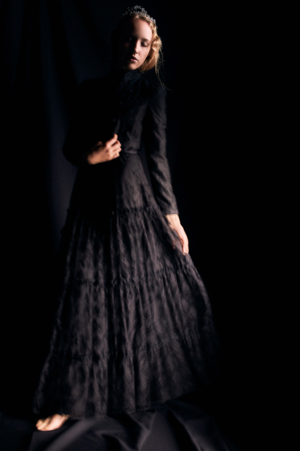 Kreatives Mode Shooting Model im Fotostudio