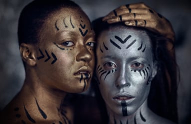 Künstlerisches Bodypainting Shooting professionelle Aufnahme