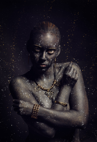 Künstlerisches Bodypainting Shooting professionelle Aufnahme