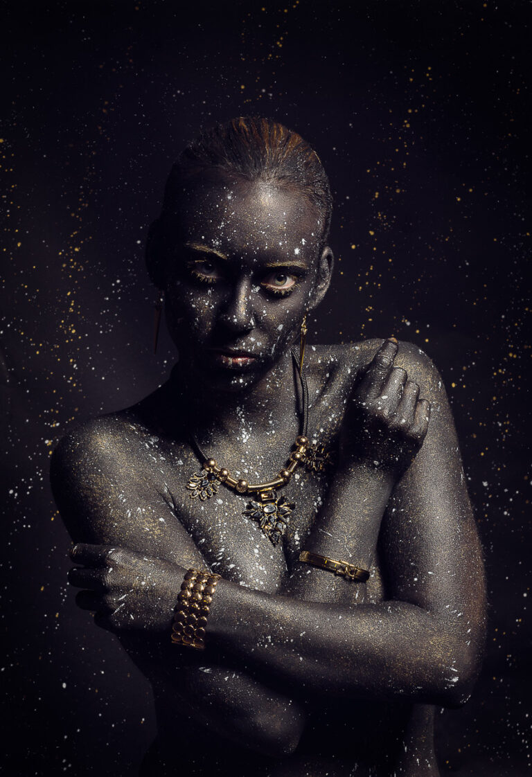 Künstlerisches Bodypainting Shooting professionelle Aufnahme