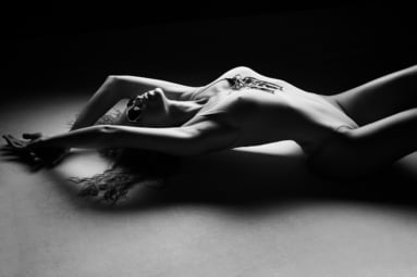 Kreatives Dessous Shooting Studioaufnahme