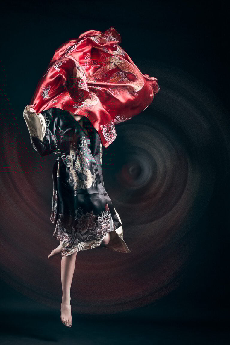 Künstlerisches Fashion Editorial Shooting kreativ