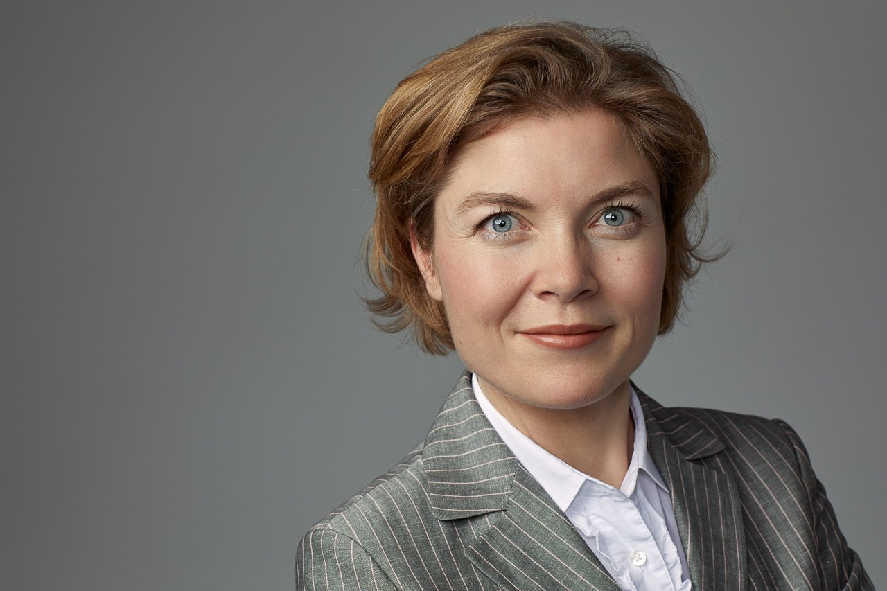 Business Portrait – ruhiger Ausdruck im Studio.