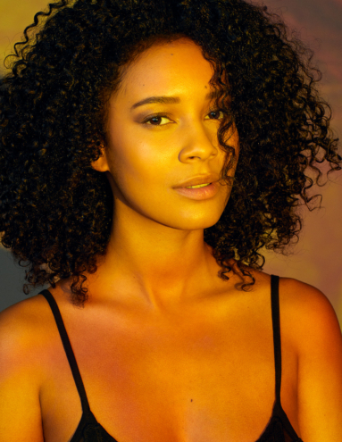 Kreatives Beauty Editorial Shooting Model Studio München