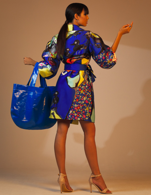 Kreative Modefotografie Frau im Studio Shooting