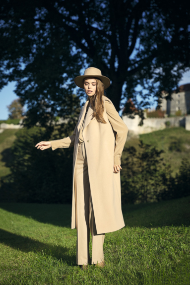 Fashion Lookbook Outdoor Shooting mit Model München