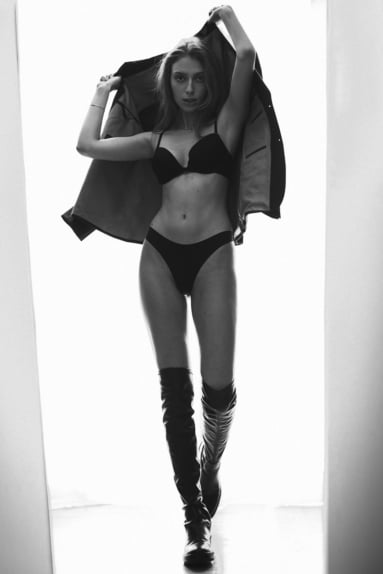 Kreatives Lingerie Shooting professionelle Aufnahme