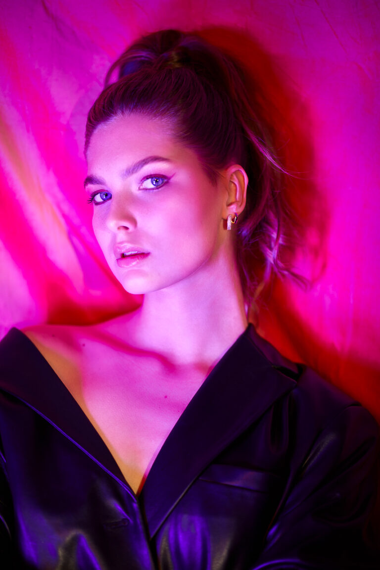 Kreatives Model Portrait Studio Shooting