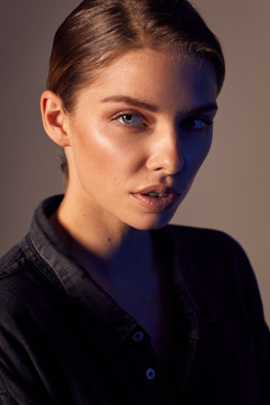 Model Fotoshooting professionell im Studio München