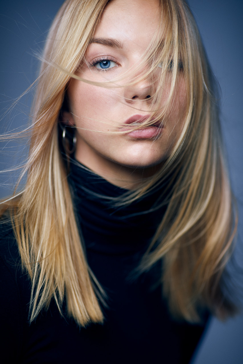 Portrait für Model Sedcard oder Künstlerportfolio, aufgenommen in München.