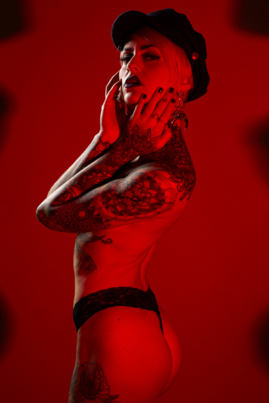 Künstlerisches Aktfoto kreative Aufnahme München