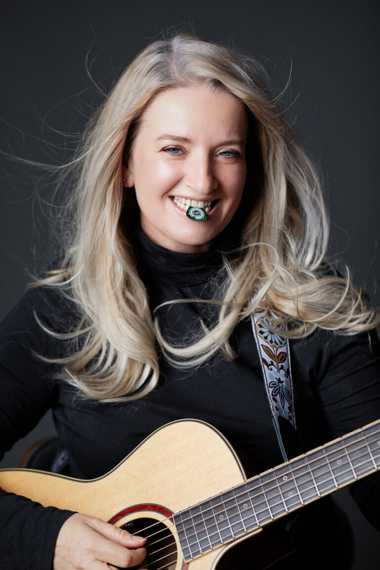 Frauenportrait mit Charakter Studio oder Outdoor