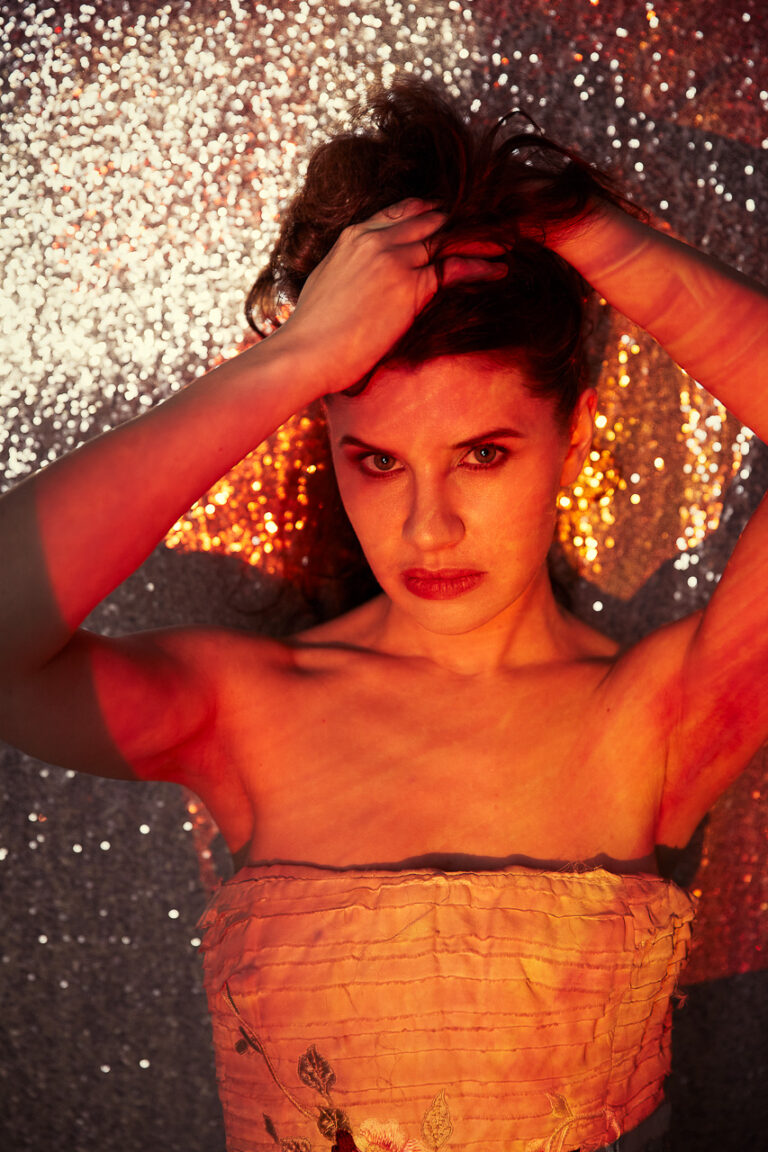 Künstlerisches Portraitfoto kreative Aufnahme