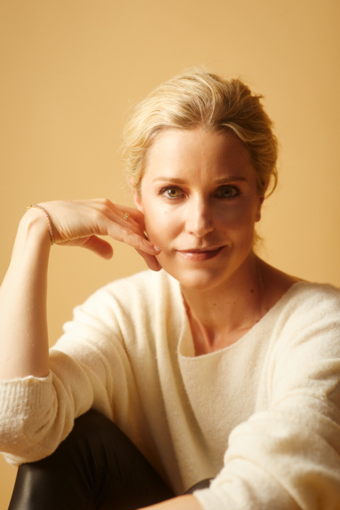 Frauenportrait mit Charakter Studio oder Outdoor