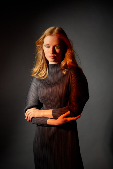 Fashion Portrait Studioaufnahme professionelle Modefotografie