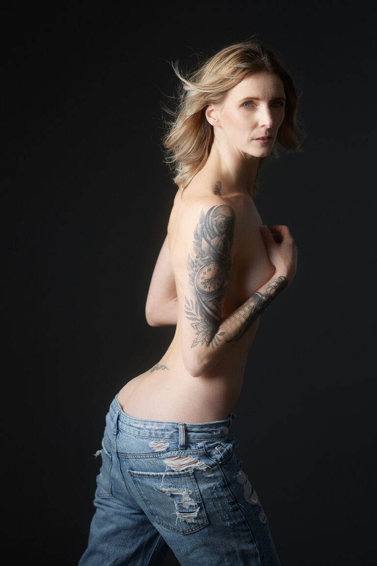 Künstlerisches Dessous Portrait authentische Ausstrahlung