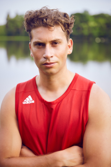 Portrait Mann Outdoor Location kreative Aufnahme