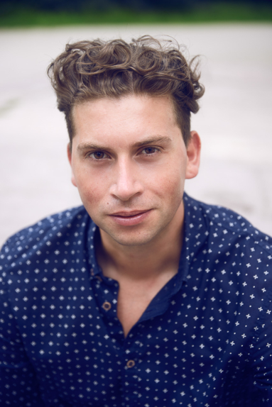 Portrait Mann Outdoor Location kreative Aufnahme