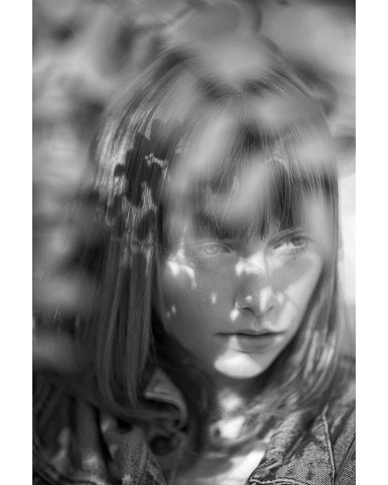 Künstlerisches Fotoshooting professionelle Aufnahme