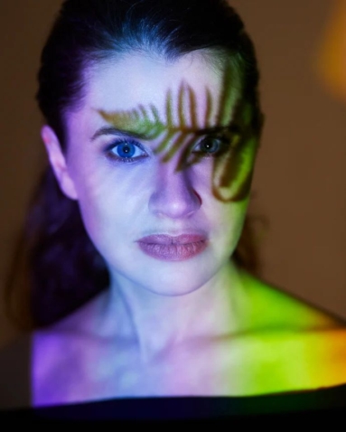 Frau Portrait Studio oder Outdoor, elegante Darstellung