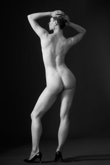 Künstlerischer Akt elegant moderne Fotografie