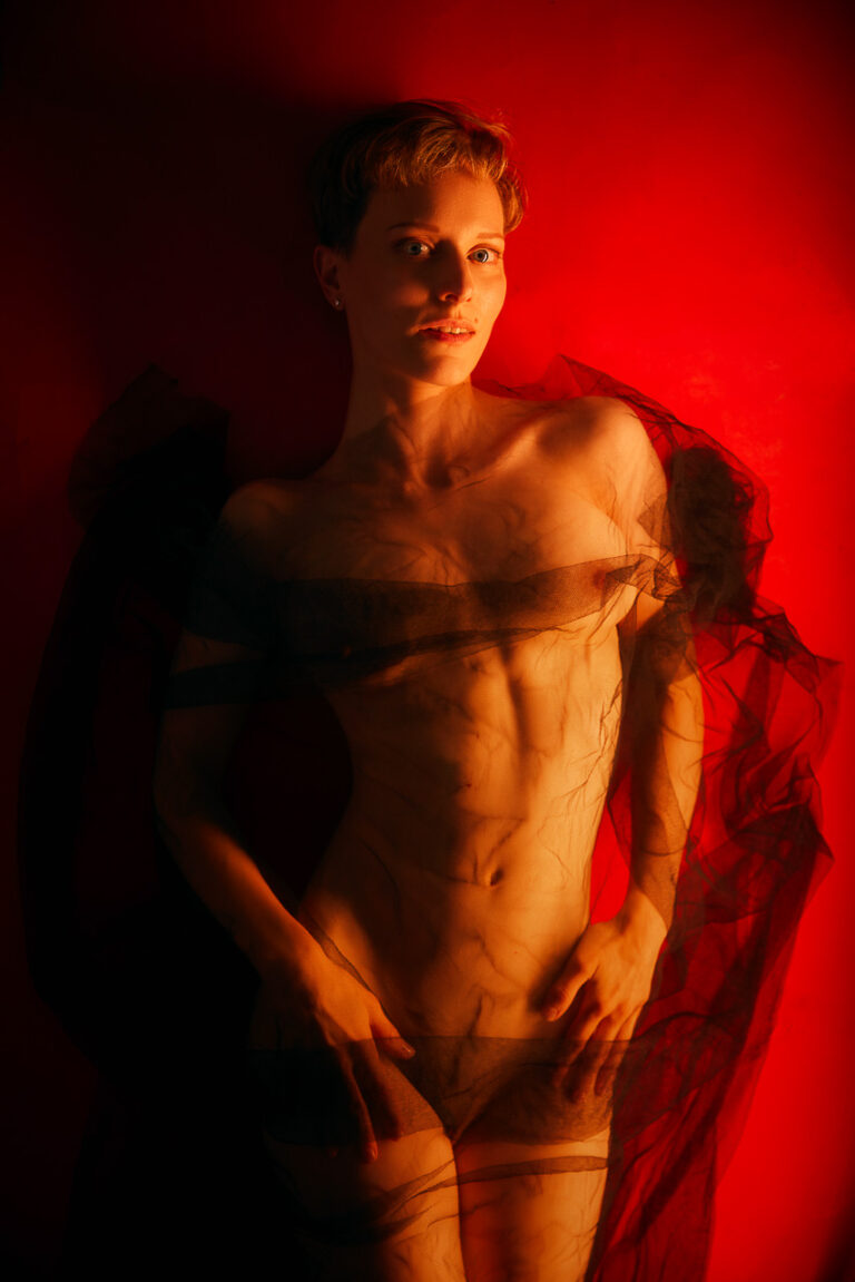 Künstlerisches Dessous Portrait authentische Ausstrahlung