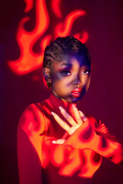 Kreatives Beauty Shoot Editorial Style Studioaufnahme